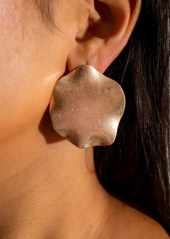 High-End Sparkle, Low-End Prices – Jewelry Sale Live Abstract Love Earring Gold