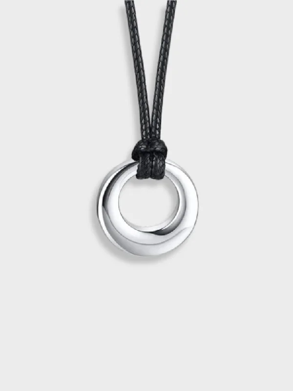 Glamorous Jewelry, Glamorous Deals – Shop Now Circle of Live Necklace