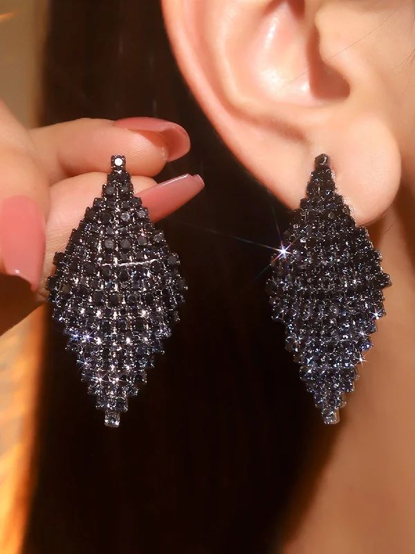 Big Discounts On Elegant Jewelry Collections Fashionable Geometric Diamond Earrings