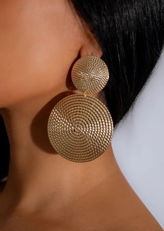 Elegant Jewelry Styles At Budget-Friendly Prices Glamorous World Earrings Gold