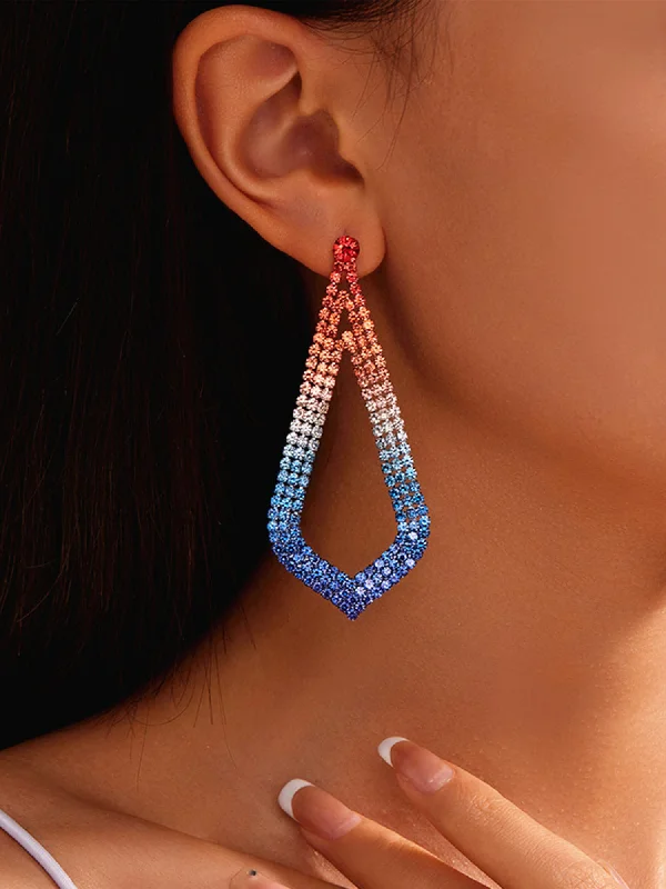 Affordable Luxury Jewelry For Every Occasion Gradient Geometric Triangle Sparkling Rhinestone Earrings Affordable Luxury Jewelry For Every Occasion Gradient Geometric Triangle Sparkling Rhinestone Earrings