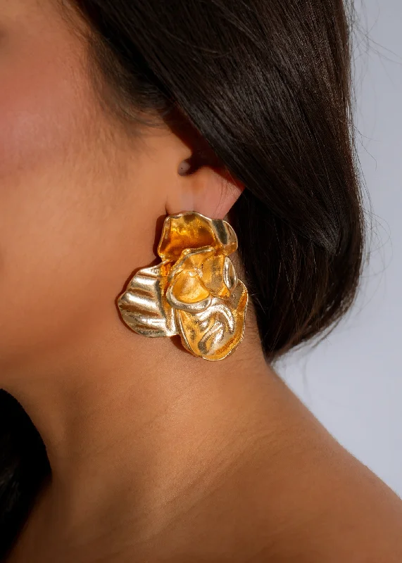 Dainty Floral Jewelry For Feminine Elegance Liquid Bloom Earrings Gold