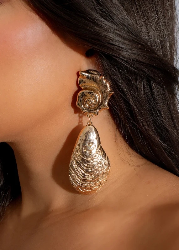 Elegant Jewelry, Exclusive Prices – Shop Now Oceanic Glam Earrings Gold