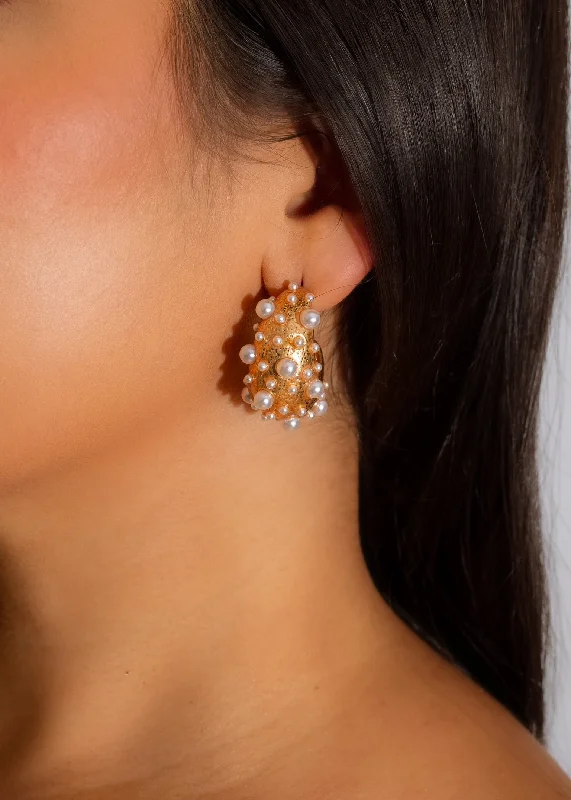 Save On Luxury Jewelry Pieces – Limited-Time Offers Oh So Fancy Earrings Gold