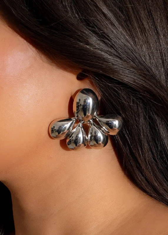 Elegant Jewelry At Unbeatable Offers – Shop Before It's Gone Raindrop Cluster Earrings Silver Elegant Jewelry At Unbeatable Offers – Shop Before It's Gone Raindrop Cluster Earrings Silver