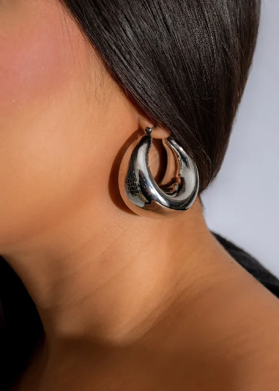 Elegant Jewelry Pieces At Unbelievable Prices Crescent Hoops Silver