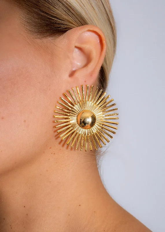 Discounted Jewelry For A Glamorous Look Stellar Radiance Earrings Gold