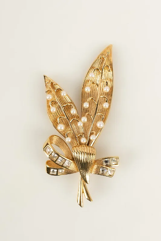Chic And Stylish Jewelry At Exclusive Prices Broche muguet Dior