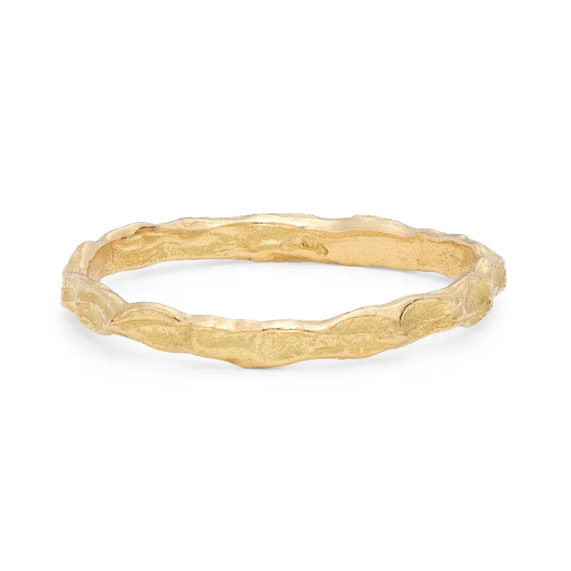 Fashion-Forward Geometric Jewelry For Contemporary Style Cockle Skinny Ring 18ct Gold Fashion-Forward Geometric Jewelry For Contemporary Style Cockle Skinny Ring 18ct Gold