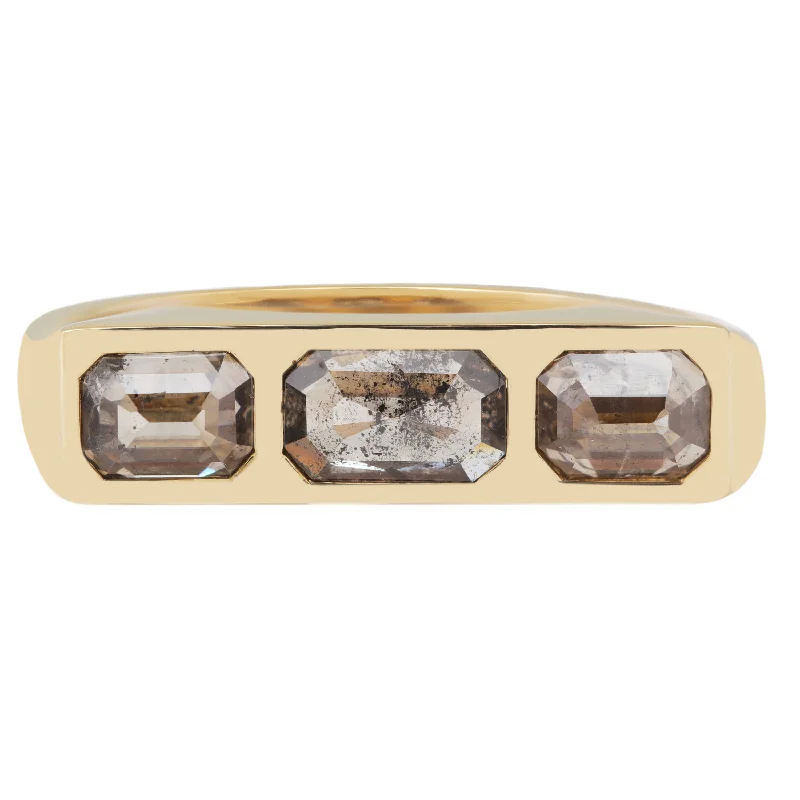 Unmissable Discounts On Timeless Jewelry Pieces Flat Dunes Guardian Bar Ring