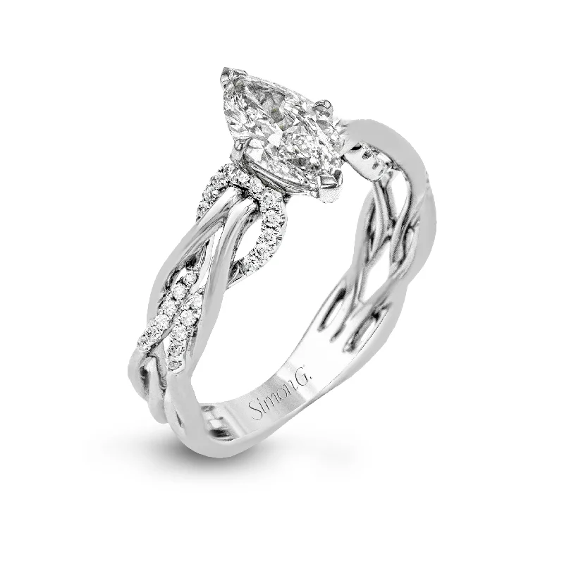 High-Quality Gemstone Jewelry For Special Occasions Marquise-Cut Criss-Cross Engagement Ring In 18k Gold With Diamonds High-Quality Gemstone Jewelry For Special Occasions Marquise-Cut Criss-Cross Engagement Ring In 18k Gold With Diamonds