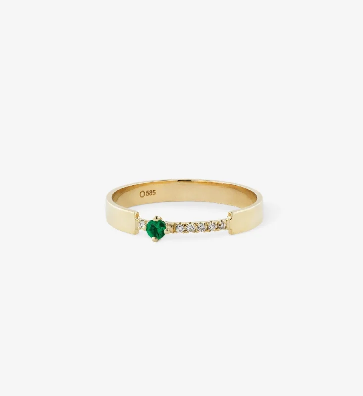 Exclusive Jewelry Sale – Limited-Time Discounts Diamond Emerald Ring 0.08