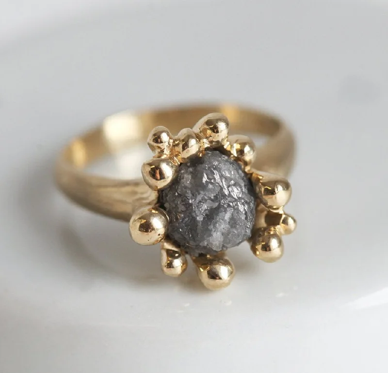 Your Perfect Accessory At The Perfect Price Romance Rough Gray Diamond Ring With Yellow Gold Band Your Perfect Accessory At The Perfect Price Romance Rough Gray Diamond Ring With Yellow Gold Band