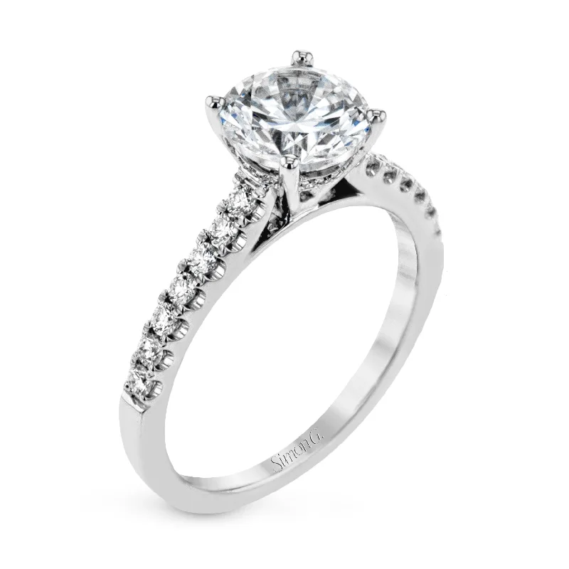 Premium Jewelry Now Available At Special Discounts Round-cut Engagement Ring in 18k Gold with Diamonds Premium Jewelry Now Available At Special Discounts Round-cut Engagement Ring in 18k Gold with Diamonds