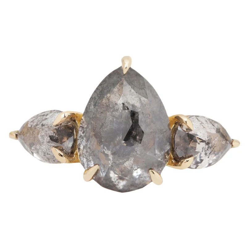 The Jewelry Sale You've Been Waiting For Is Here Speckled Lunar Diamond Ring