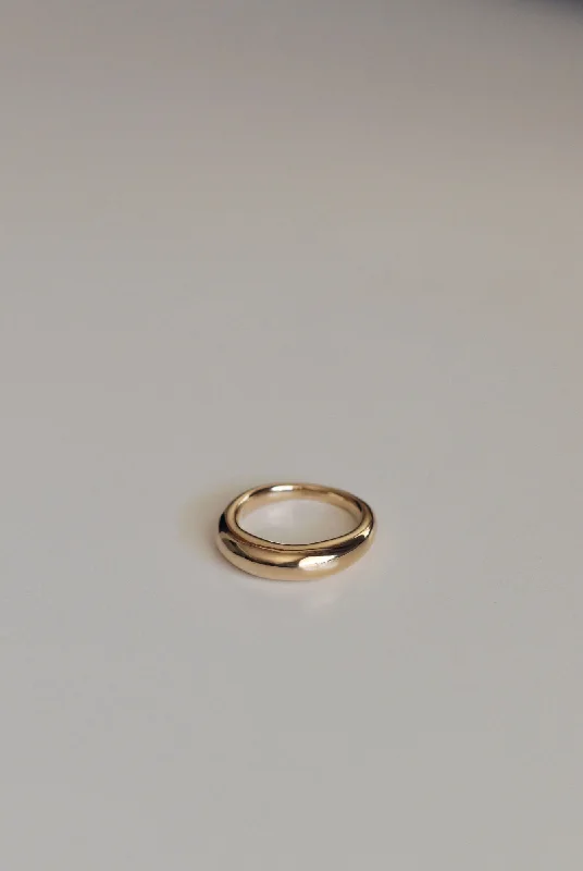 Seasonal Jewelry Deals – Elevate Your Style Aurora 18K Gold Ring
