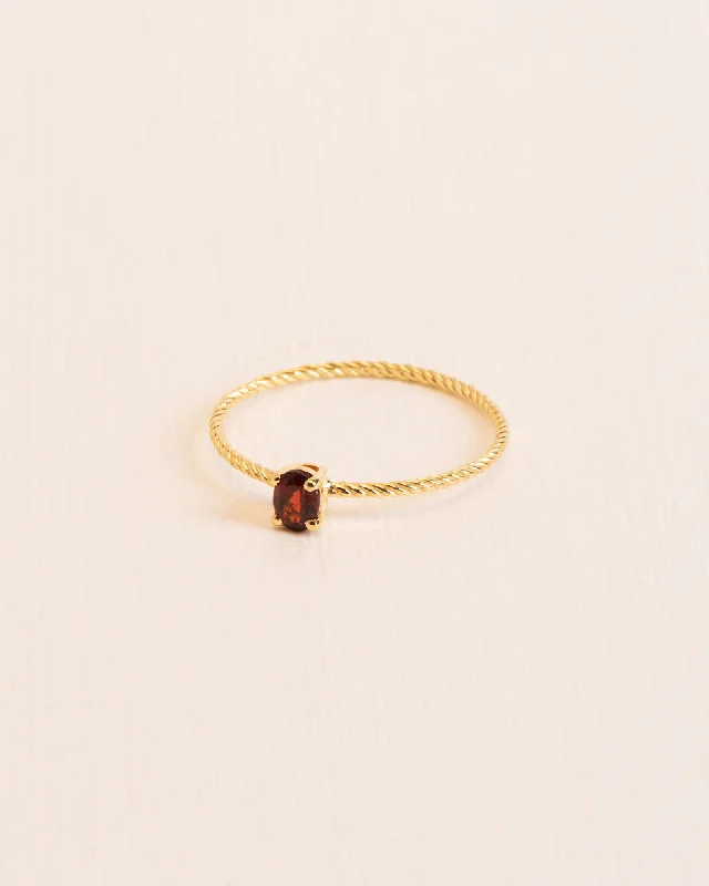Exclusive Jewelry Offers – Sparkle For Less Twisted 18K Gold Ring w. Garnet