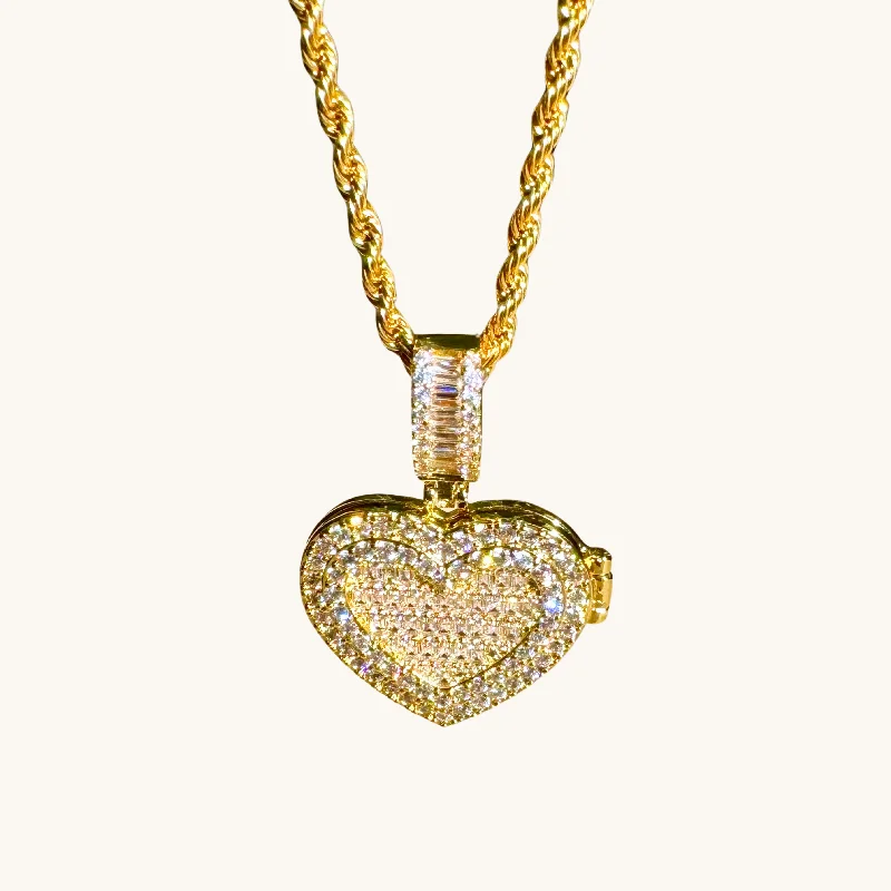 Affordable Glamour – Premium Jewelry For Less Gold Icy Heart Picture Locket Necklace Affordable Glamour – Premium Jewelry For Less Gold Icy Heart Picture Locket Necklace