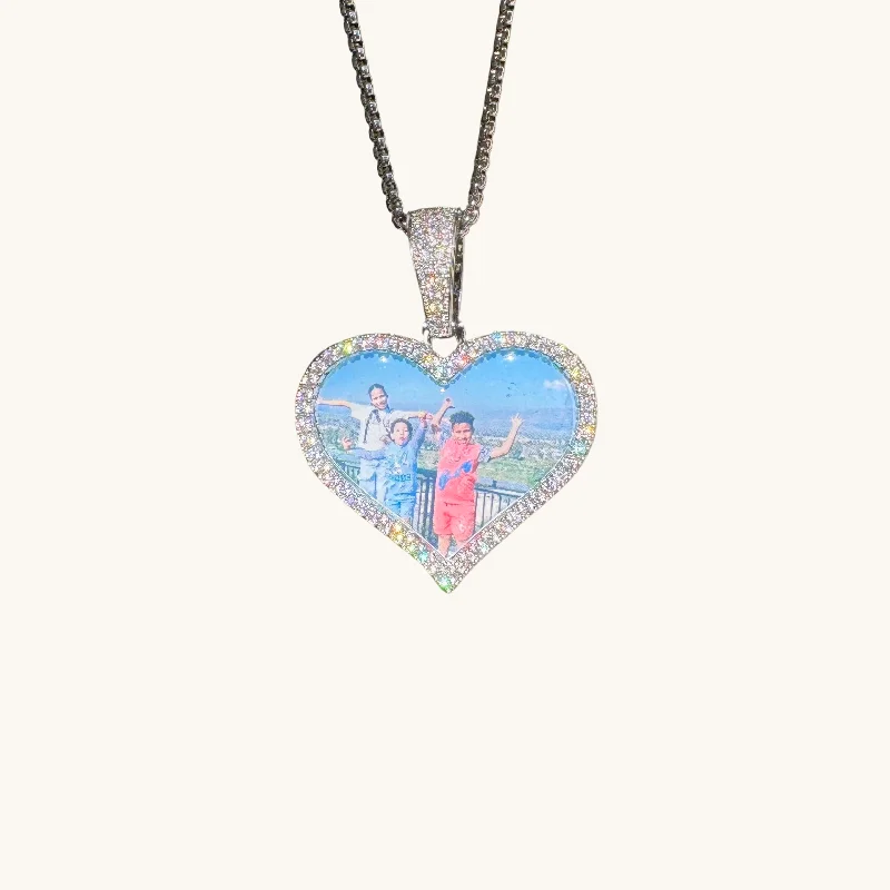 Beautiful Jewelry, Breathtaking Discounts – Hurry In Silver Frame Heart Picture Necklace Beautiful Jewelry, Breathtaking Discounts – Hurry In Silver Frame Heart Picture Necklace