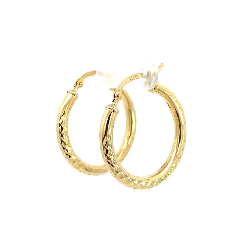 Sparkle On A Budget – Fine Jewelry For Less 14K Yellow Gold 25mm Diamond Cut Semi-Solid Large Hoop Earring Sparkle On A Budget – Fine Jewelry For Less 14K Yellow Gold 25mm Diamond Cut Semi-Solid Large Hoop Earring