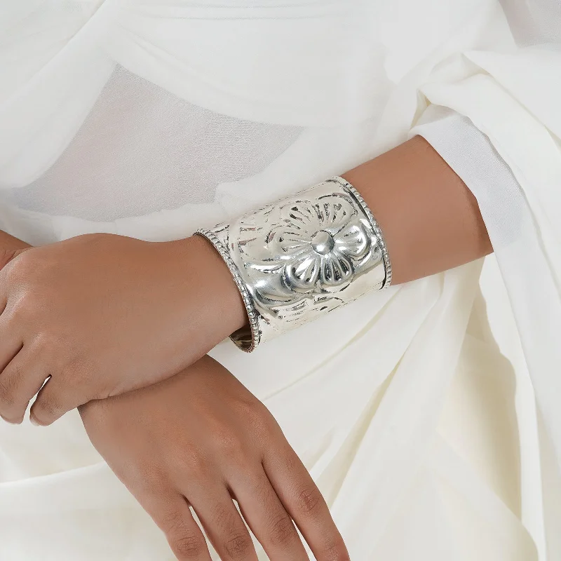 Trending Jewelry Styles Now At Limited-Time Discounts Teejh Yuvani Silver Oxidised Cuff Bracelet Trending Jewelry Styles Now At Limited-Time Discounts Teejh Yuvani Silver Oxidised Cuff Bracelet