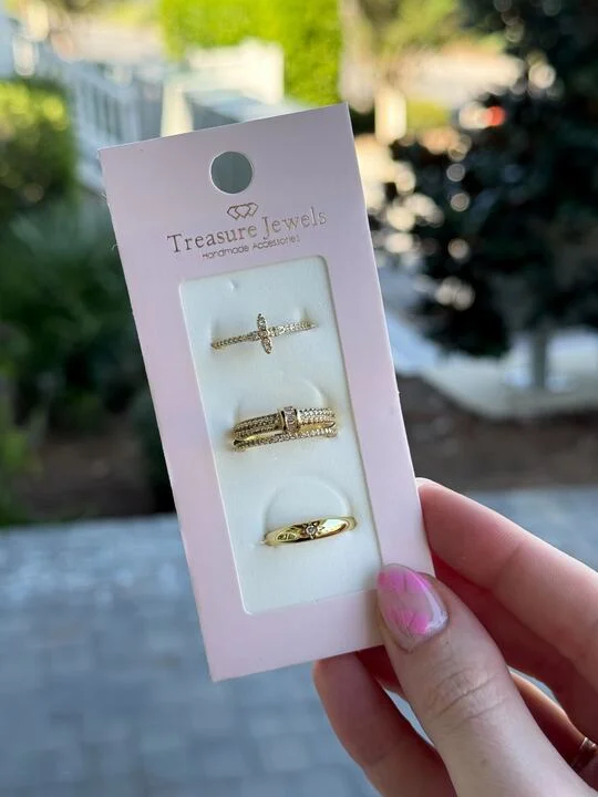 Affordable Luxury Jewelry For Every Occasion Classic Grace Ring Set by Treasure Jewels Affordable Luxury Jewelry For Every Occasion Classic Grace Ring Set by Treasure Jewels